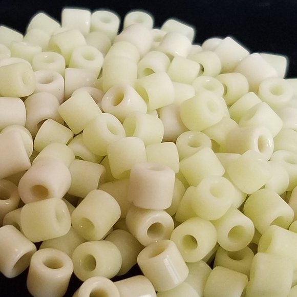 144+ 6mm PONY BEADS Czech Glass PALE YELLOW bundle lot set - Picture 2 of 9